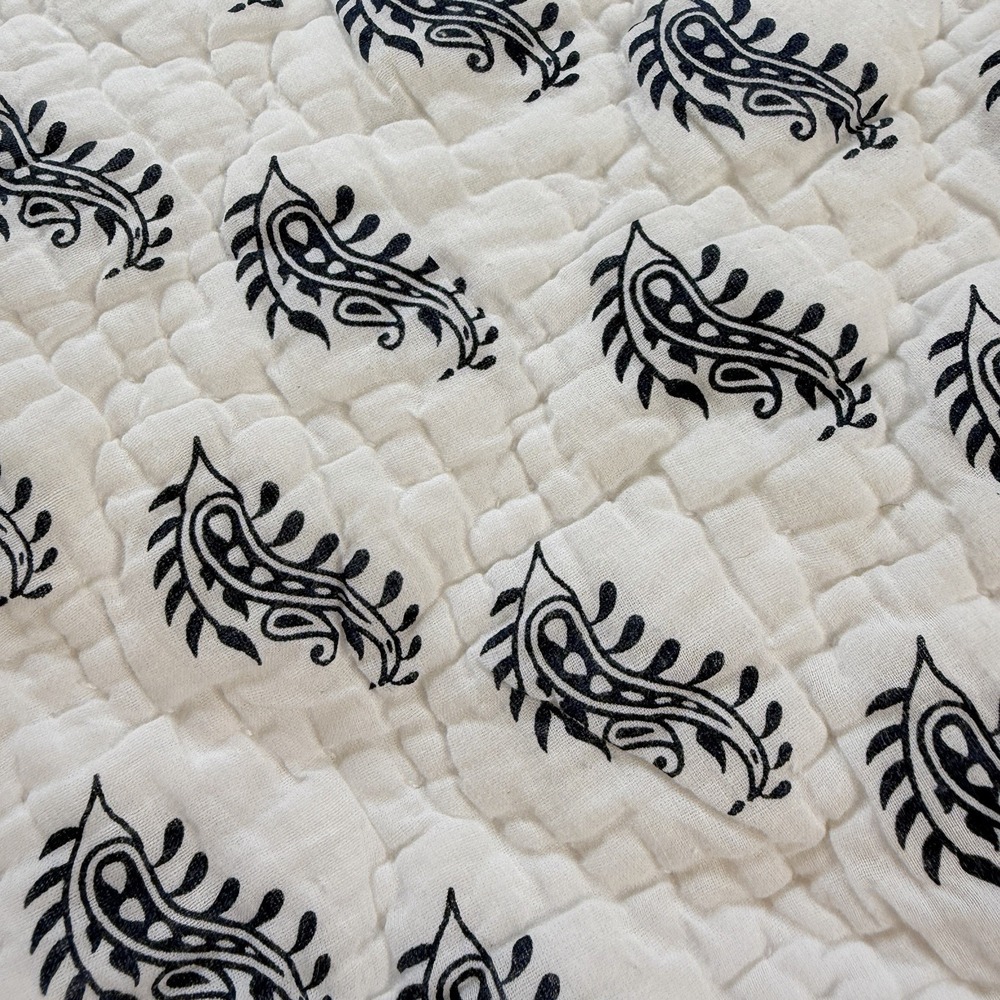 Ballard Designs Pippa Patchwork Euro Shams Blue White Cotton Quilted Paisley (3) - Picture 15 of 16
